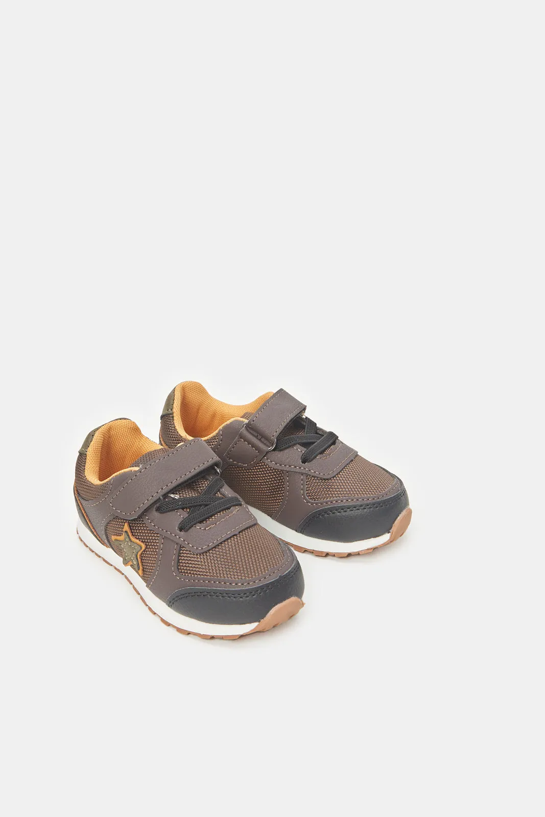 Boys Brown Star Patch Slim-Runner