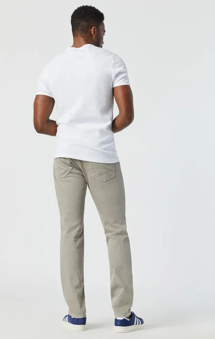 JAKE SLIM LEG IN STONE WASHED COMFORT